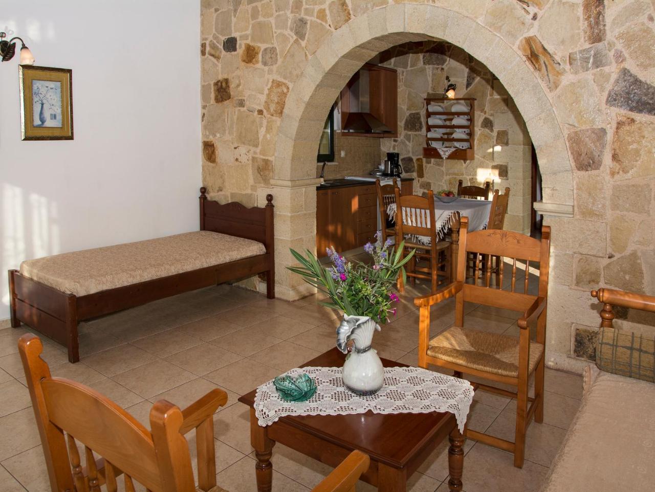 Villa Manos Kalamítsion Amigdhálion Bagian luar foto