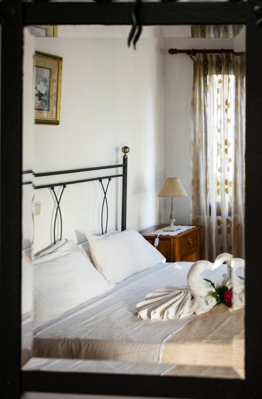 Villa Manos Kalamítsion Amigdhálion Bagian luar foto