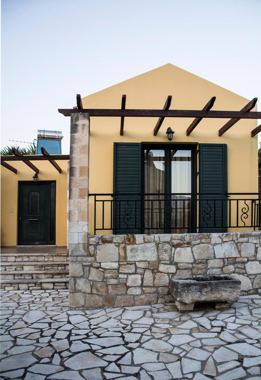Villa Manos Kalamítsion Amigdhálion Bagian luar foto