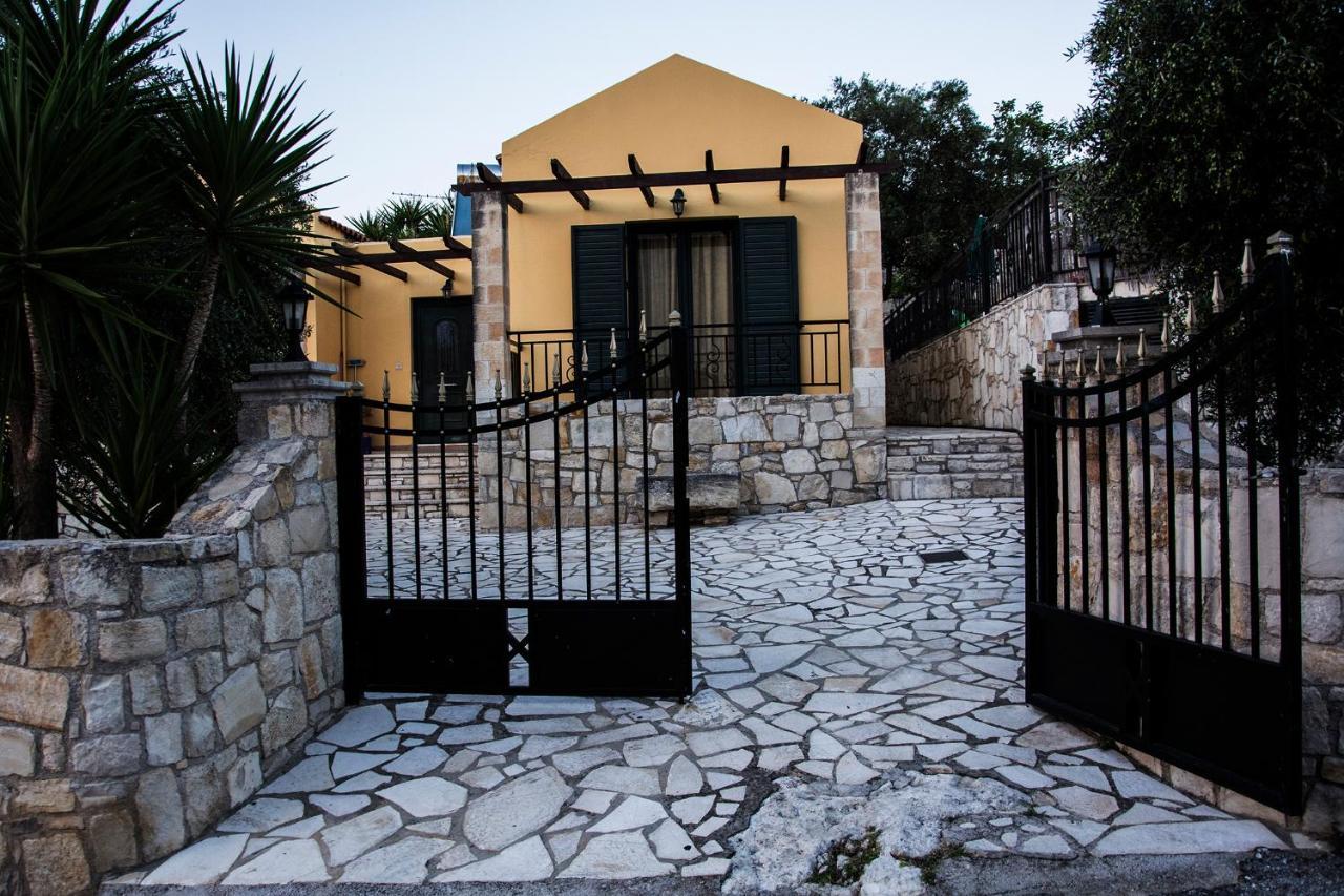 Villa Manos Kalamítsion Amigdhálion Bagian luar foto